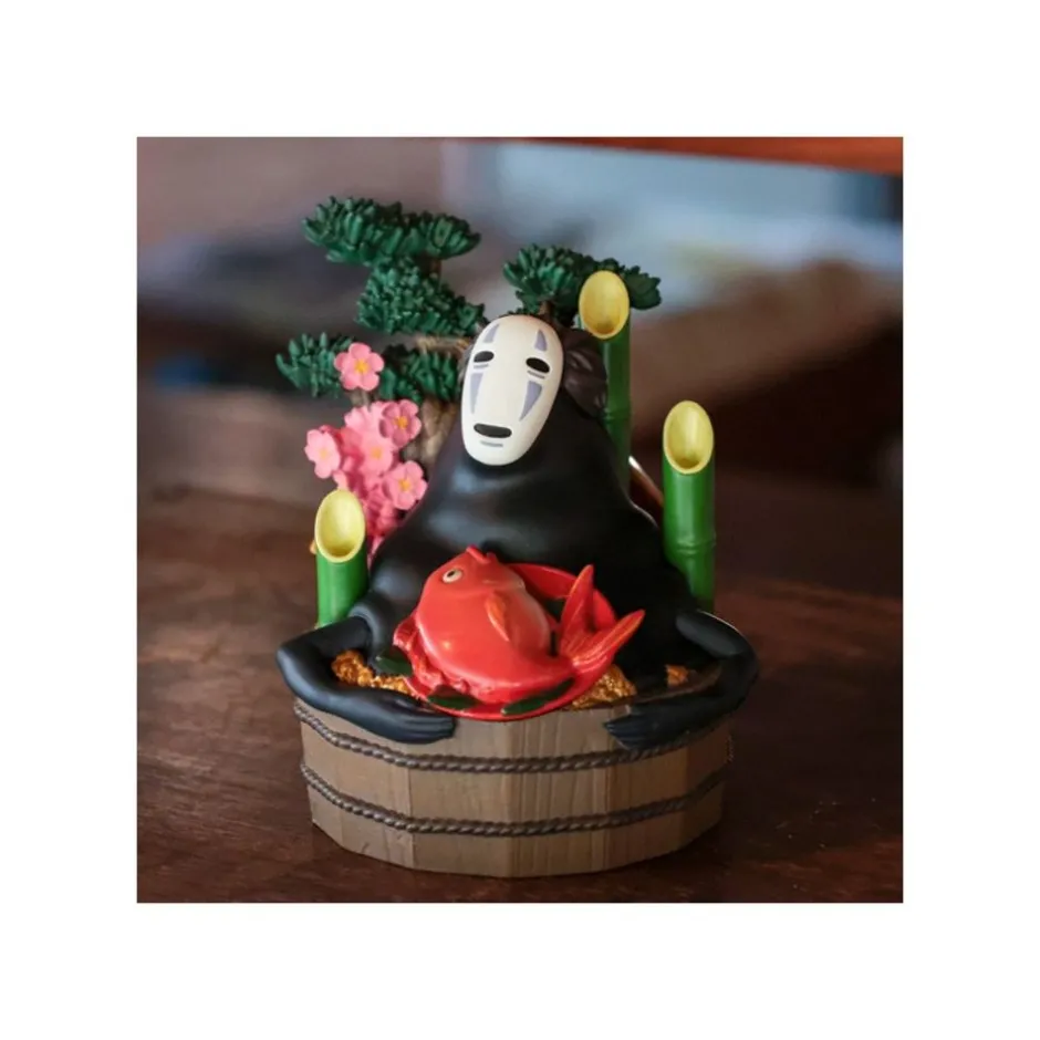 Maison Ghibli Decoration-Diorama No Face Golden Bucket & Bamboos - Spirited Away