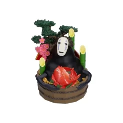 Maison Ghibli Decoration-Diorama No Face Golden Bucket & Bamboos - Spirited Away